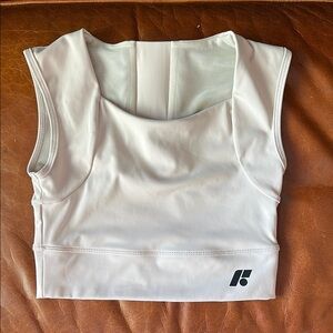 Forme size medium posture, correcting sports bra